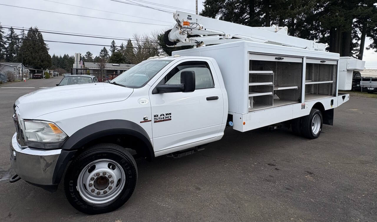 Used 2014 RAM 5500 Tradesman w/ Ambulance Prep Group RWD image 2