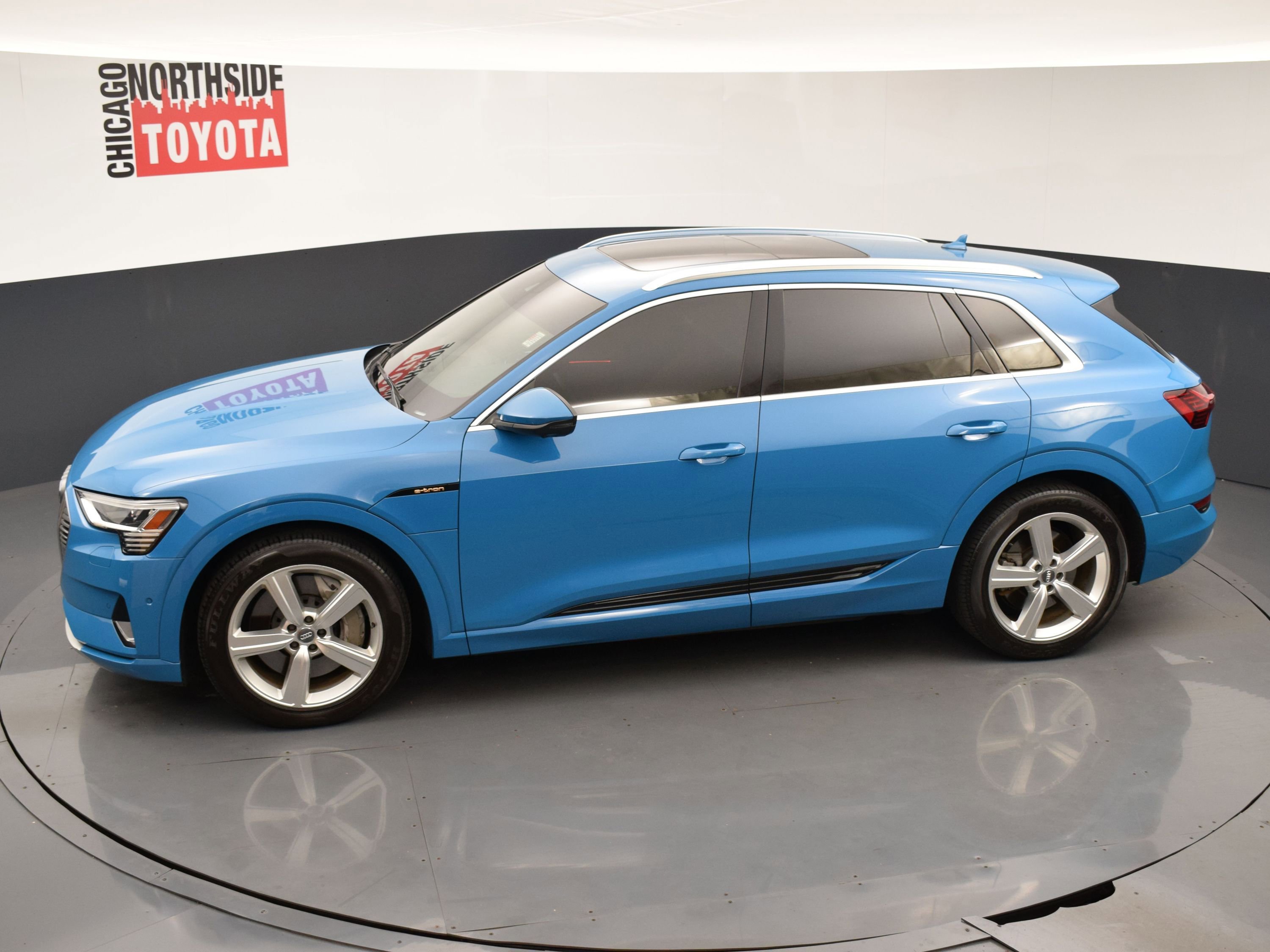 Used 2019 Audi e-tron Premium Plus AWD/4WD image 35