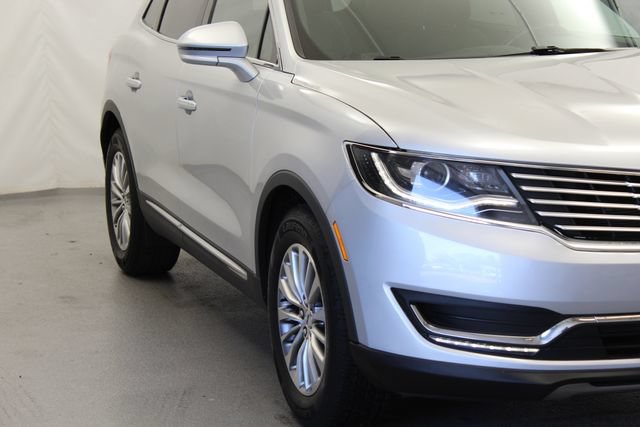 Used 2018 Lincoln MKX Select w/ Lincoln MKX Climate Package FWD image 3