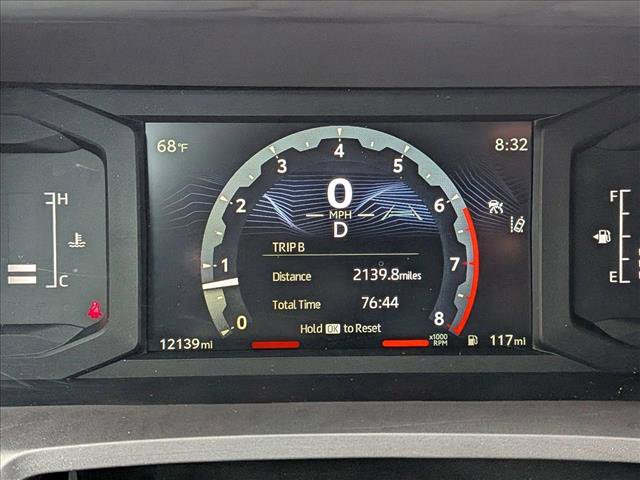 Used 2025 Toyota Tacoma SR5 AWD/4WD image 9