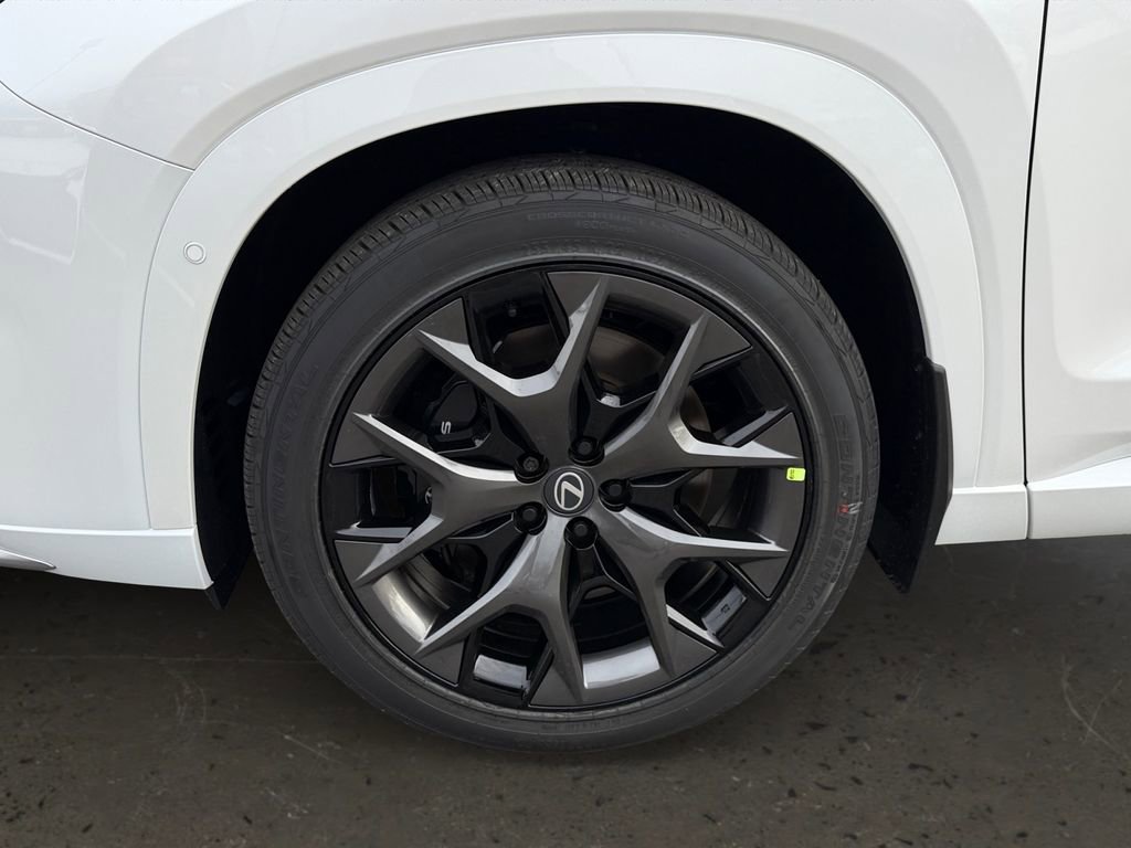 New 2026 Lexus TX 500h AWD image 24