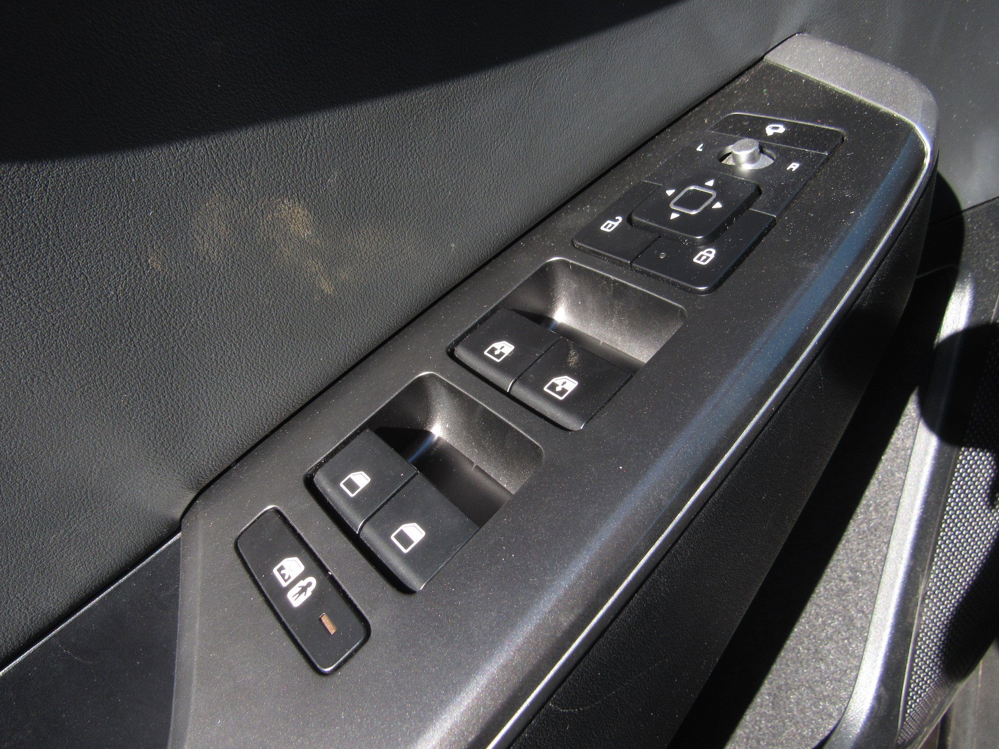 Used 2023 Kia EV6 Light image 22