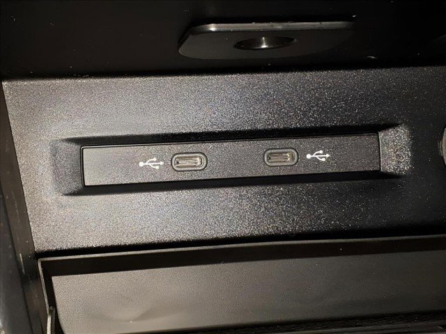 New 2025 Volkswagen Taos SEL image 17