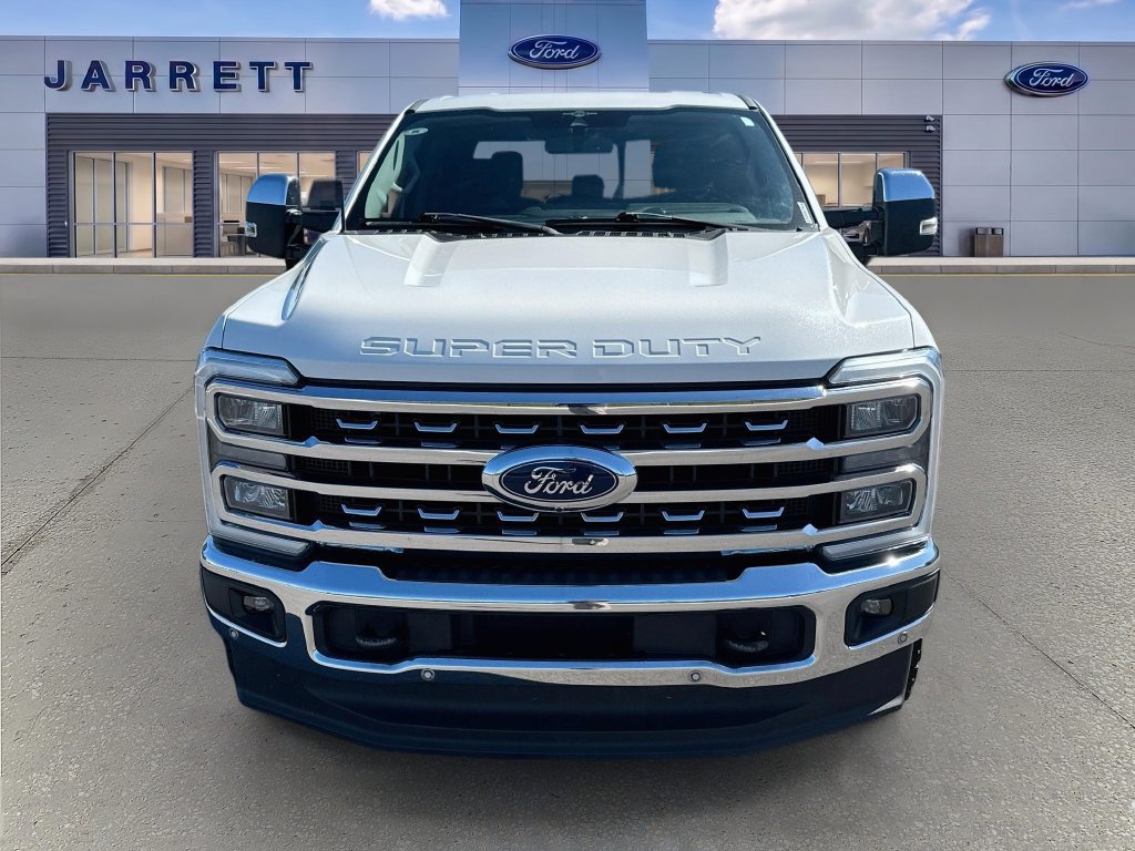 Used 2023 Ford F350 Lariat w/ Lariat Ultimate Package AWD/4WD image 2