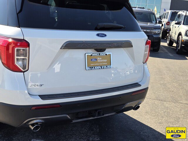 Certified 2023 Ford Explorer XLT w/ Equipment Group 202A RWD image 6