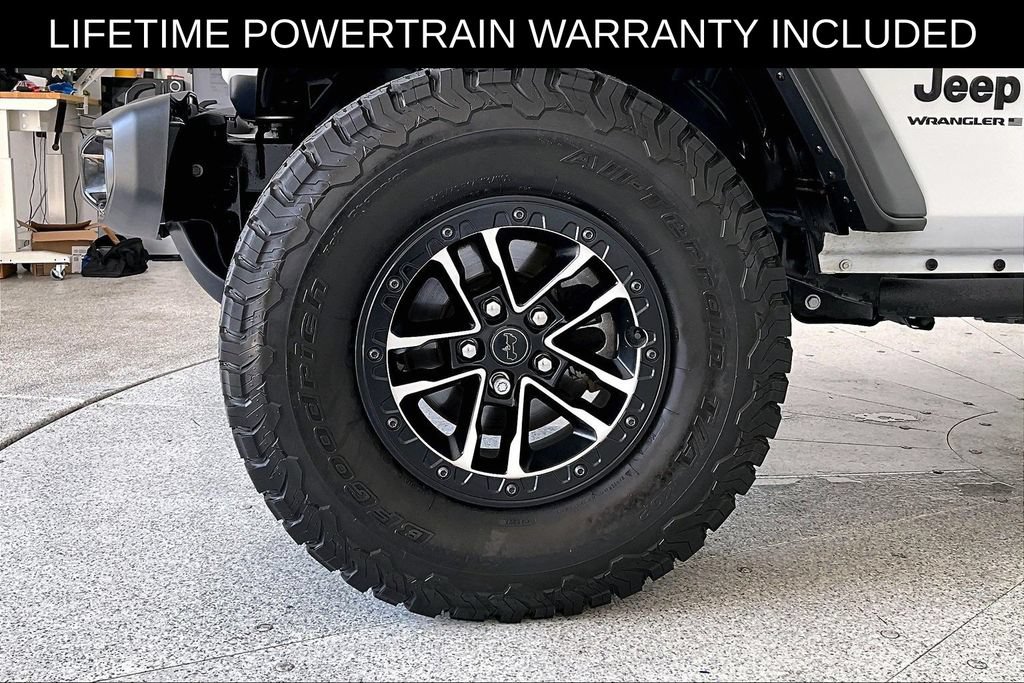 Used 2024 Jeep Wrangler Unlimited Sport AWD/4WD image 12