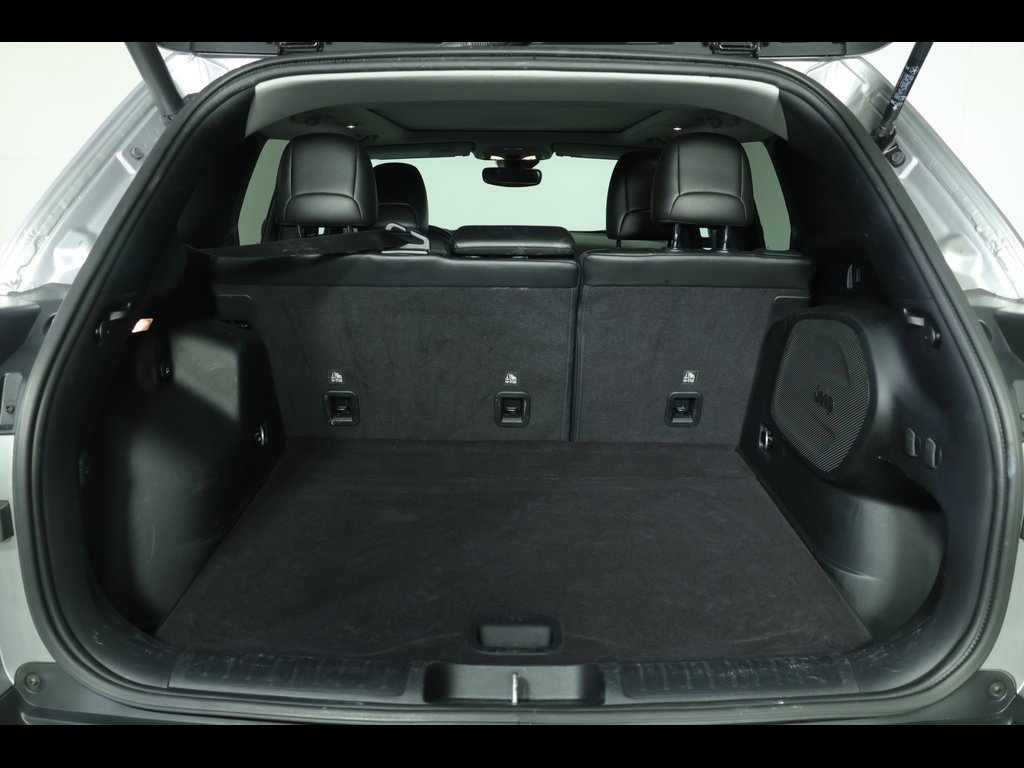 Used 2021 Jeep Cherokee Limited image 14