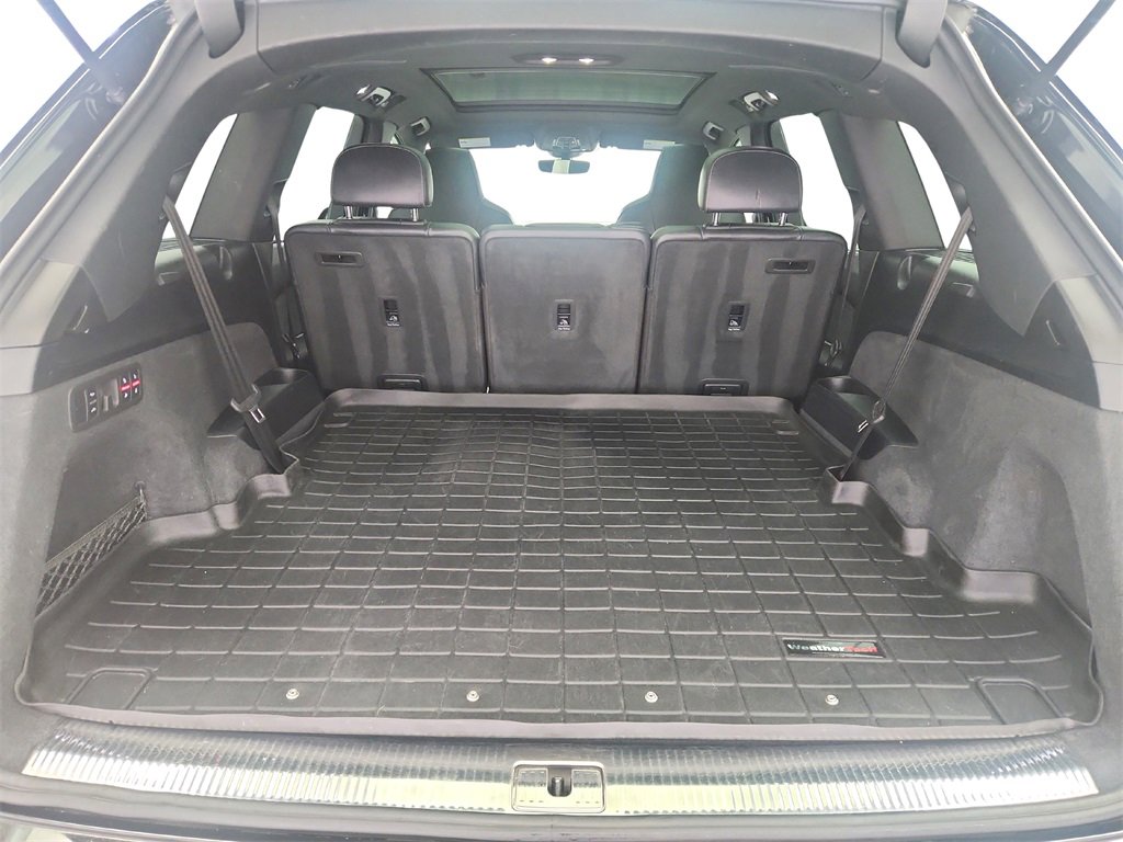 Used 2020 Audi SQ7 Premium Plus w/ S Executive Package image 30