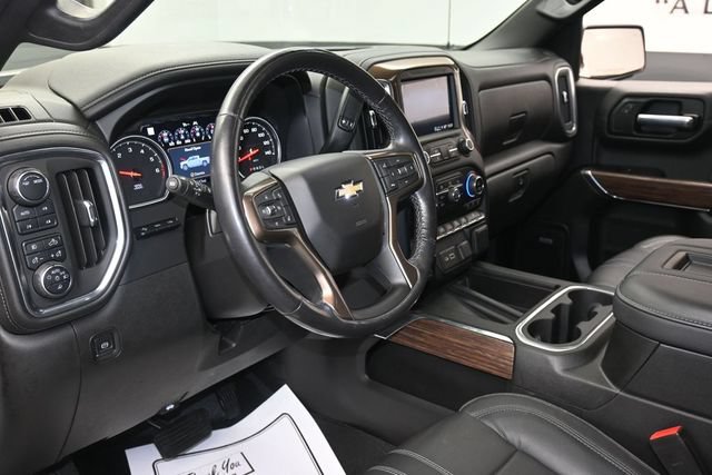 Used 2021 Chevrolet Silverado 1500 High Country w/ Technology Package AWD/4WD image 14