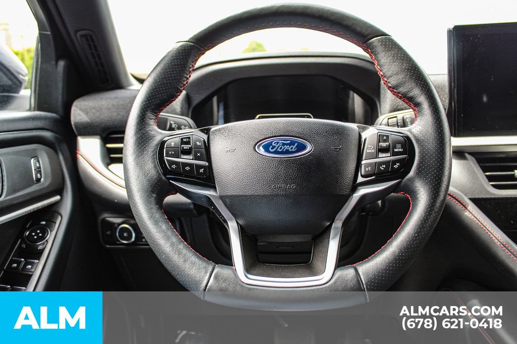 Used 2025 Ford Explorer ST-Line w/ ST-Line Street Pack AWD/4WD image 26