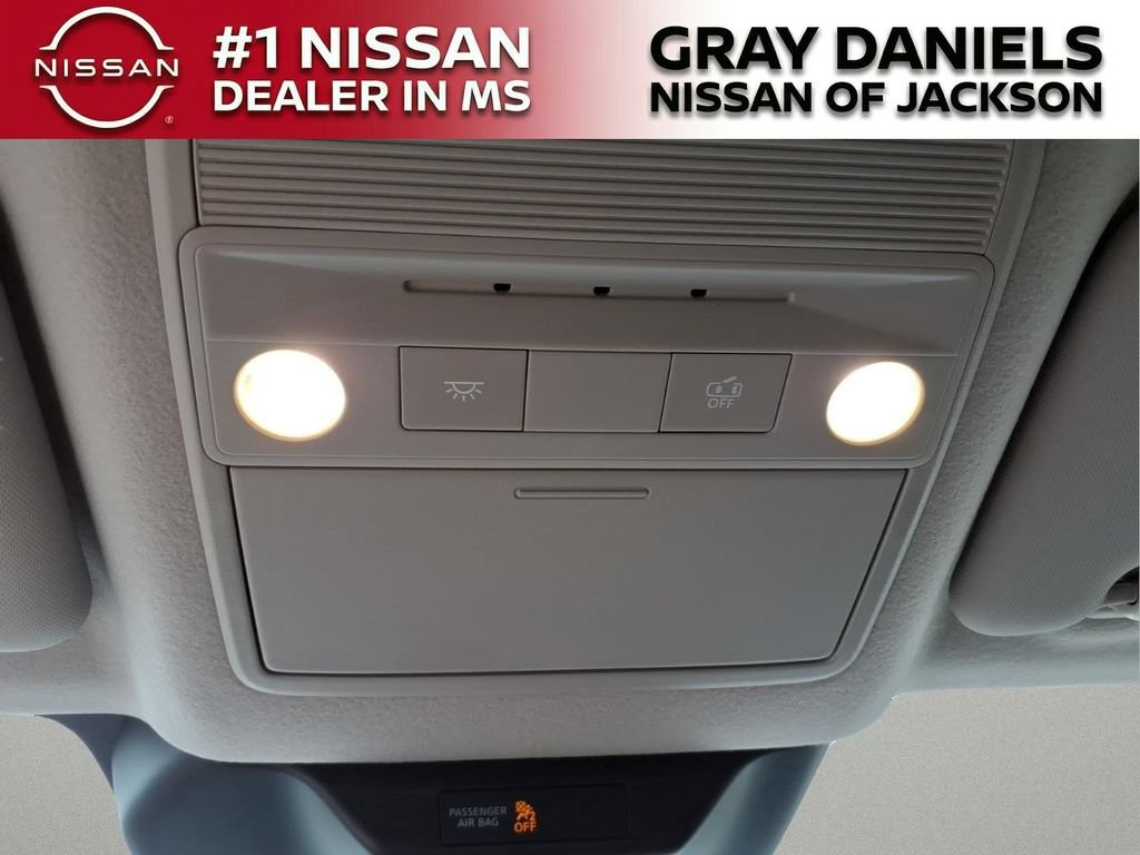 Certified 2025 Nissan Kicks SR AWD/4WD image 27