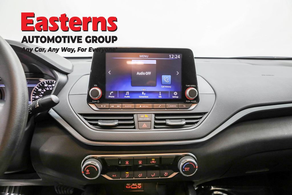 Used 2022 Nissan Altima 2.5 SV image 12