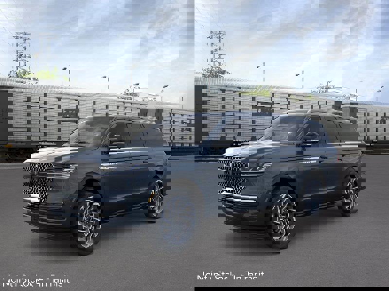 New 2025 Lincoln Navigator L Reserve image 24