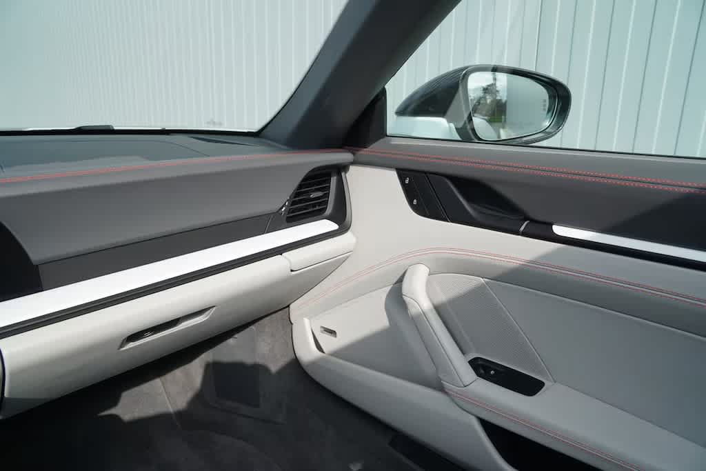 Used 2024 Porsche 911 Targa 4S AWD/4WD image 29