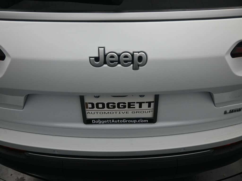 New 2026 Jeep Grand Cherokee L Limited RWD image 10