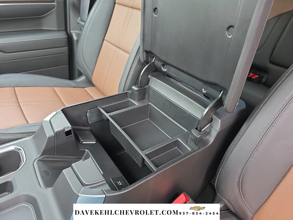 Used 2024 Chevrolet Silverado 1500 High Country w/ Technology Package AWD/4WD image 22
