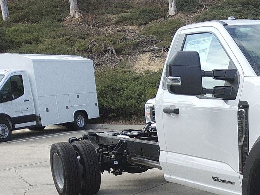 New 2026 Ford F550 2WD Regular Cab Super Duty image 23