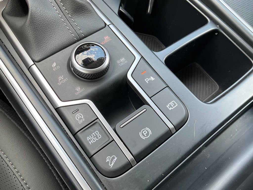 Used 2025 Kia Sorento S AWD/4WD image 21