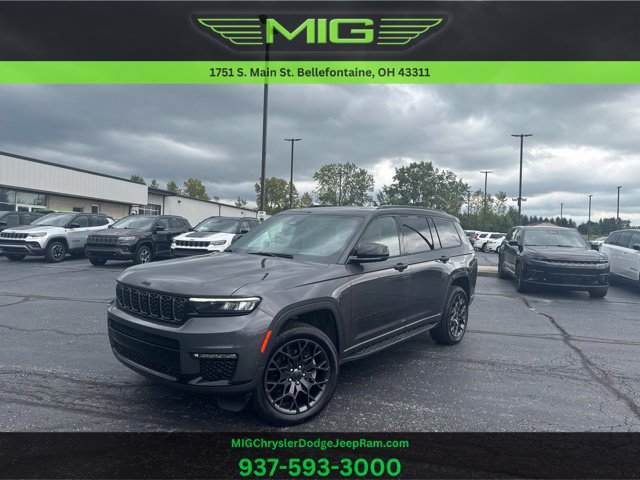 Used 2025 Jeep Grand Cherokee L Summit AWD/4WD image 1