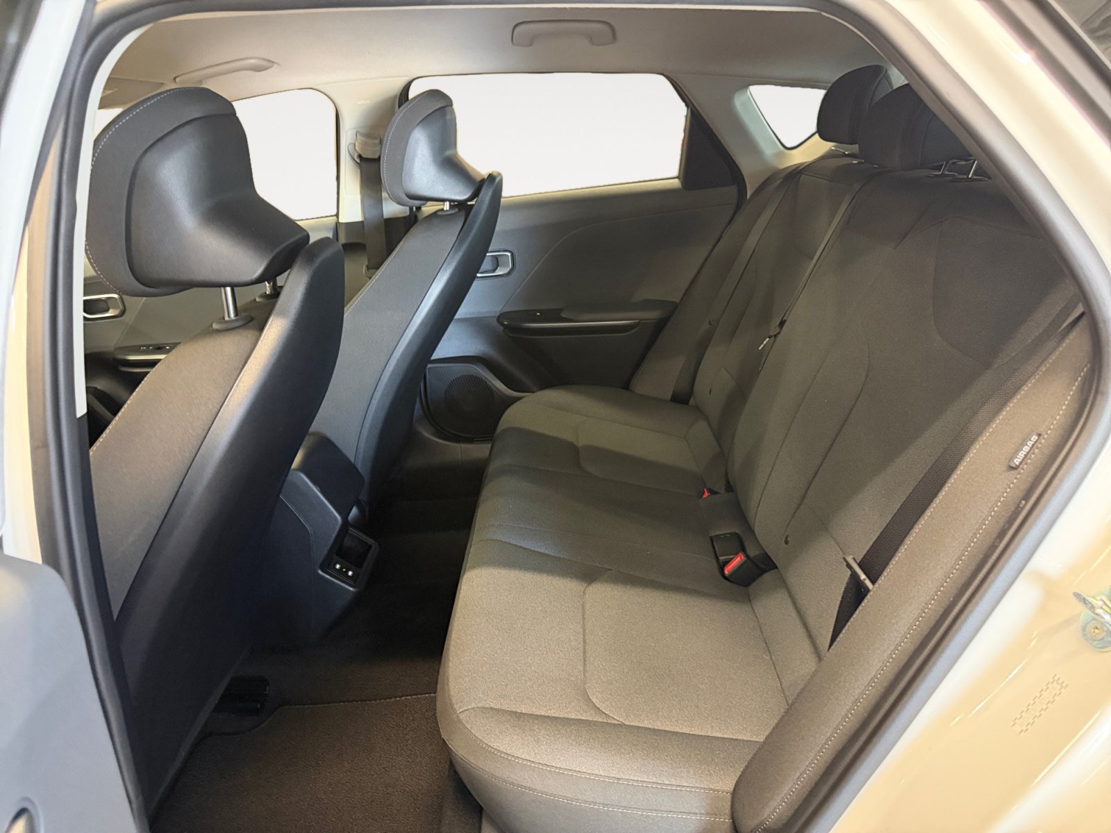Used 2025 Kia K4 FWD image 24