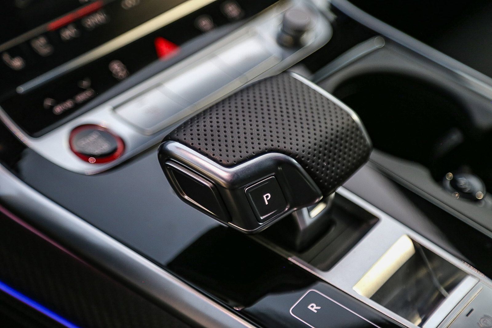 Used 2025 Audi SQ8 Premium Plus image 19