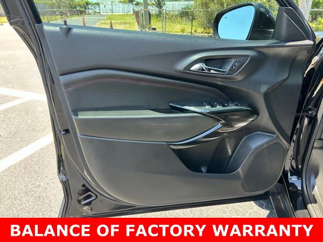 Used 2024 Chevrolet Trax RS w/ Sunroof Package FWD image 12