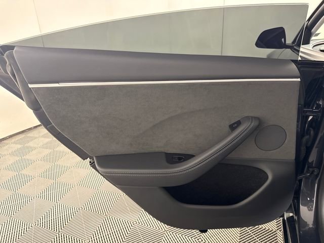 Used 2025 Tesla Model 3 Long Range image 24