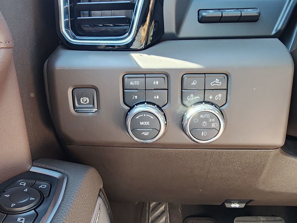 New 2026 GMC Sierra 1500 Denali AWD/4WD image 19