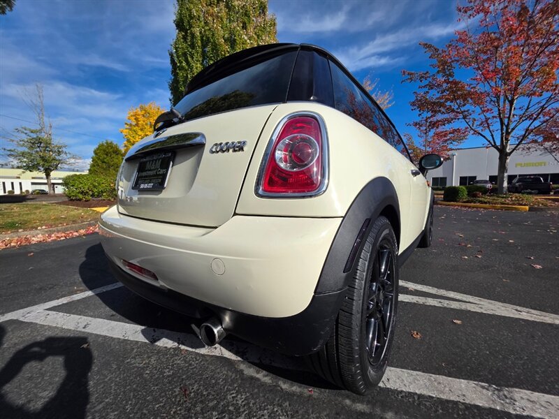 Used 2013 MINI Cooper Hardtop w/ Premium Pkg 2 FWD image 12