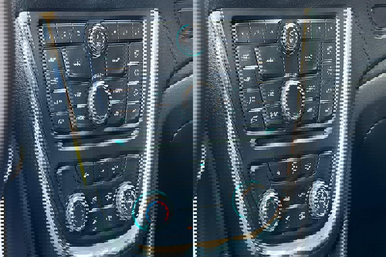 Used 2015 Buick Encore FWD image 22