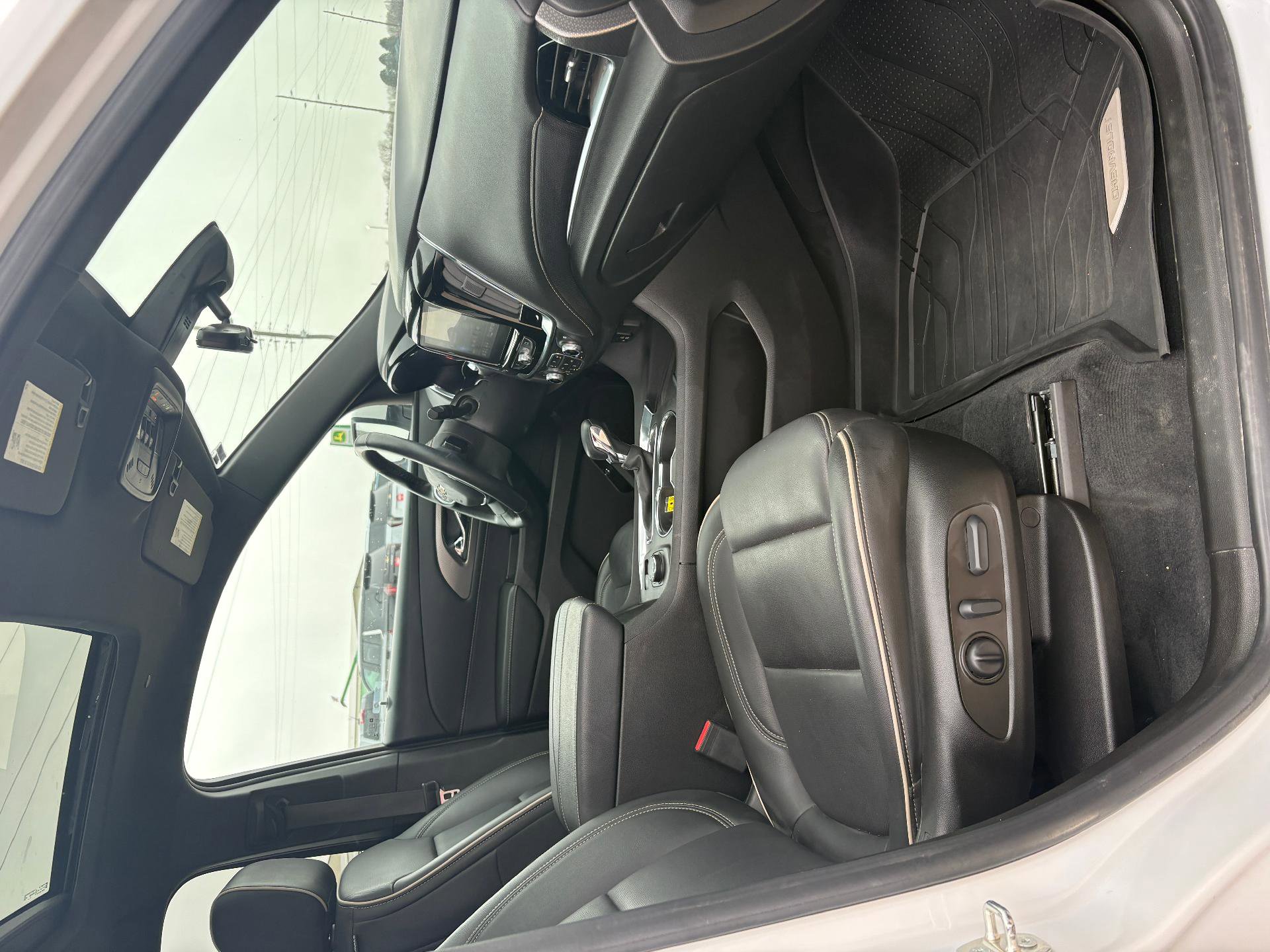 Used 2023 Chevrolet Traverse Premier w/ LPO, Floor Liner Package image 16