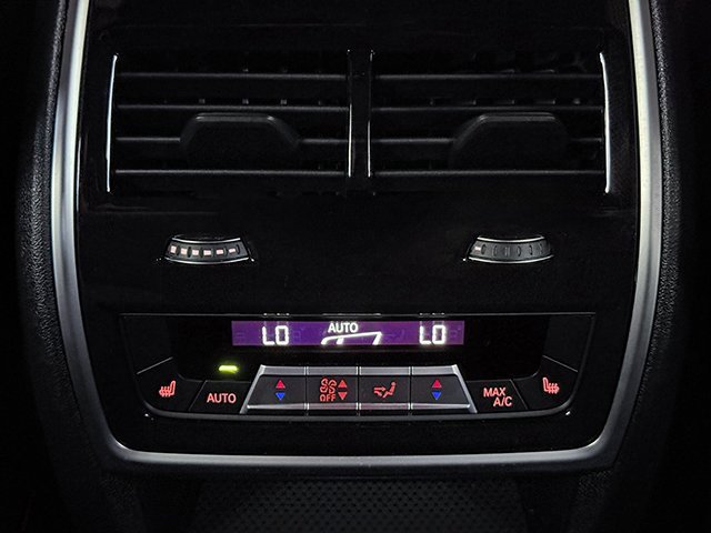 Used 2023 BMW X6 M50i w/ Executive Package image 17