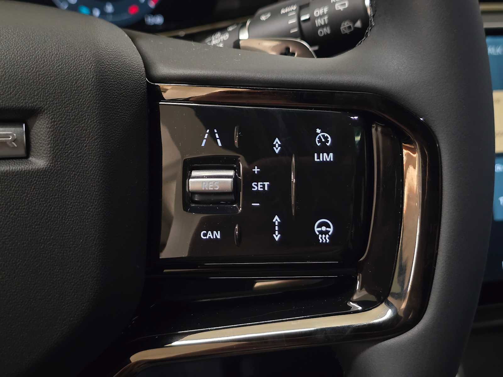 New 2026 Land Rover Range Rover Evoque S image 31