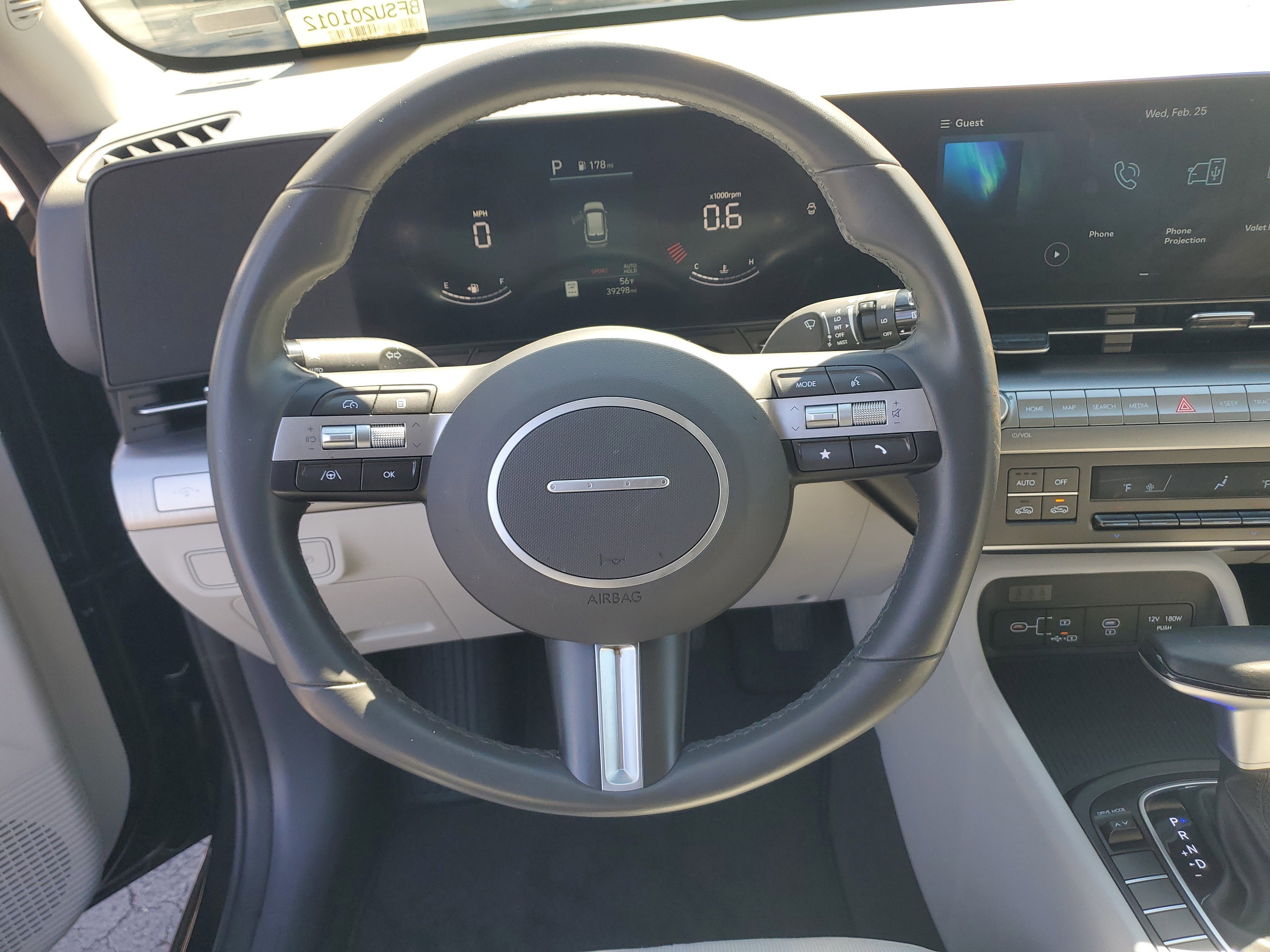 Used 2025 Hyundai Kona SEL image 26