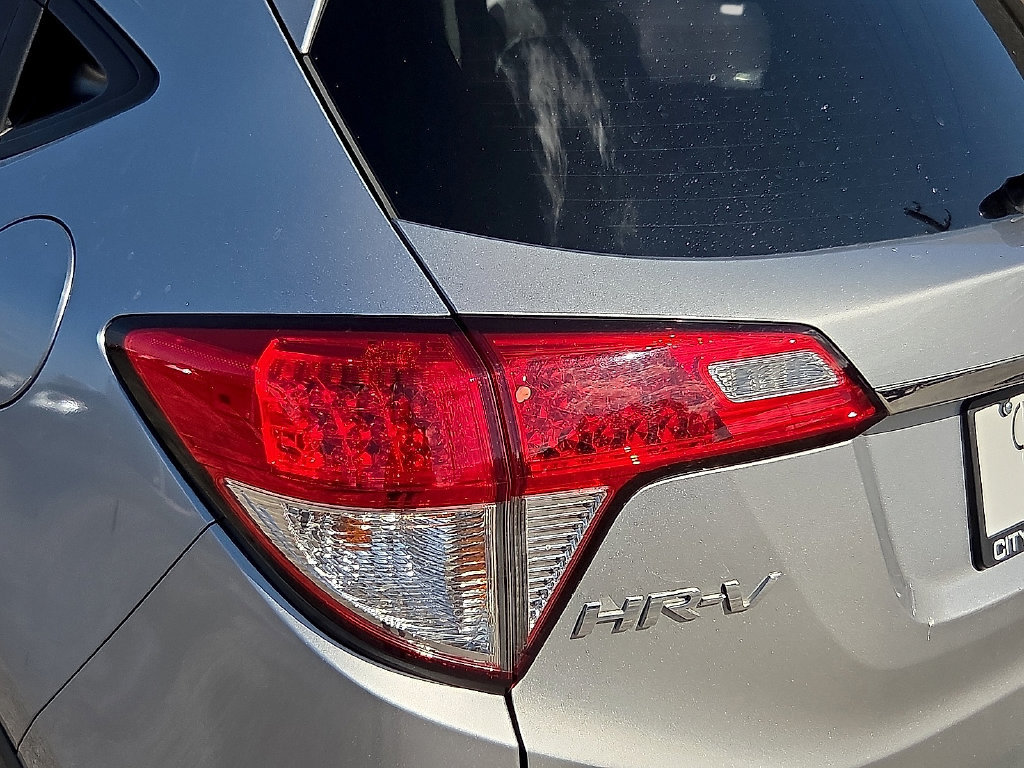 Used 2020 Honda HR-V EX image 9