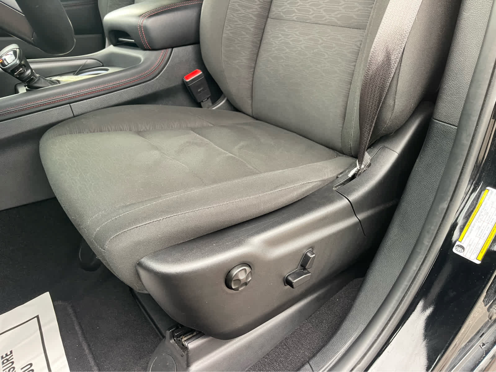 Used 2025 Dodge Durango GT AWD/4WD image 13
