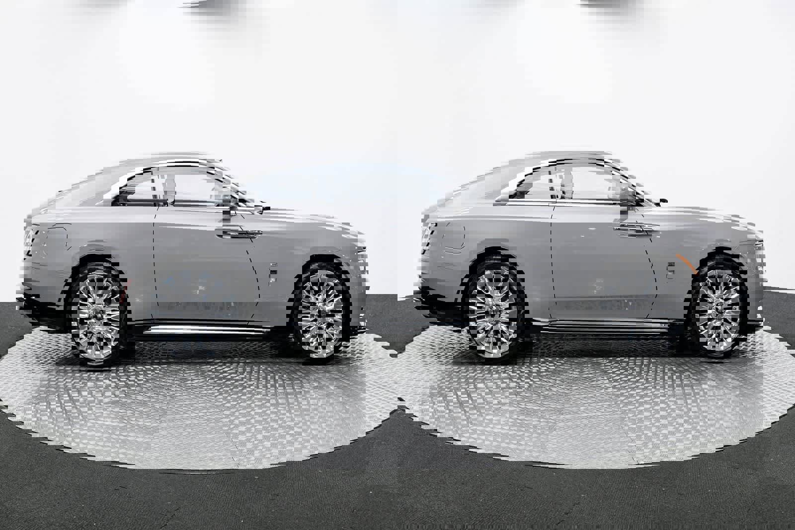 New 2025 Rolls-Royce Spectre image 45