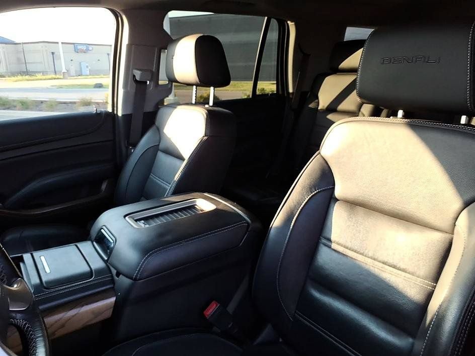 Used 2020 GMC Yukon Denali AWD/4WD image 17