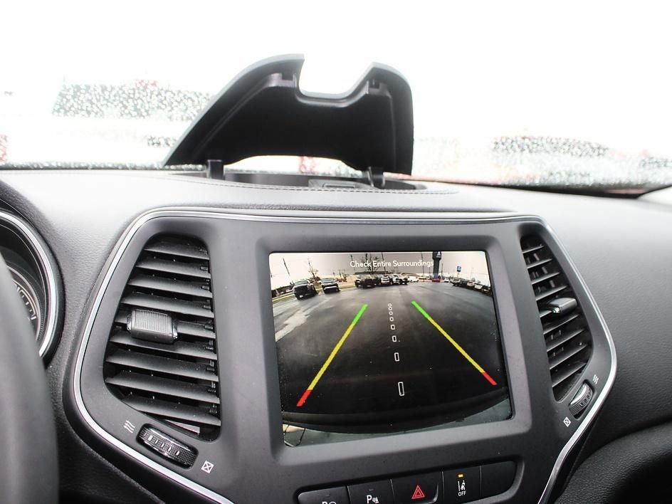 Used 2023 Jeep Cherokee Altitude Lux AWD/4WD image 26