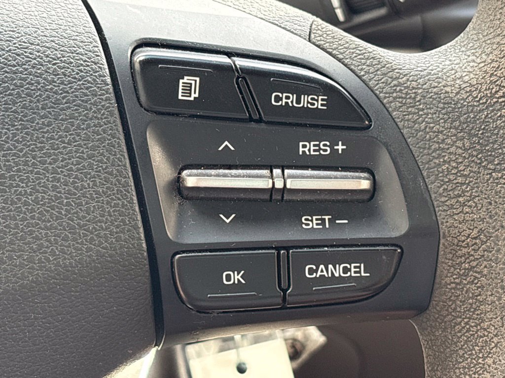 Used 2020 Hyundai Elantra SEL FWD image 27