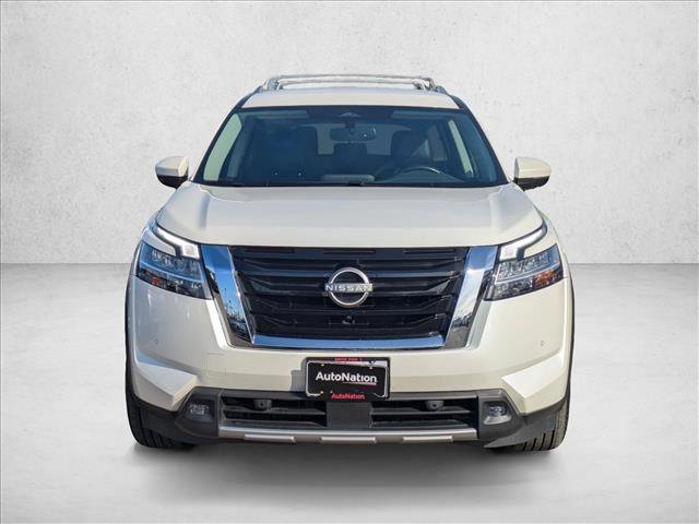 Used 2022 Nissan Pathfinder SL image 2