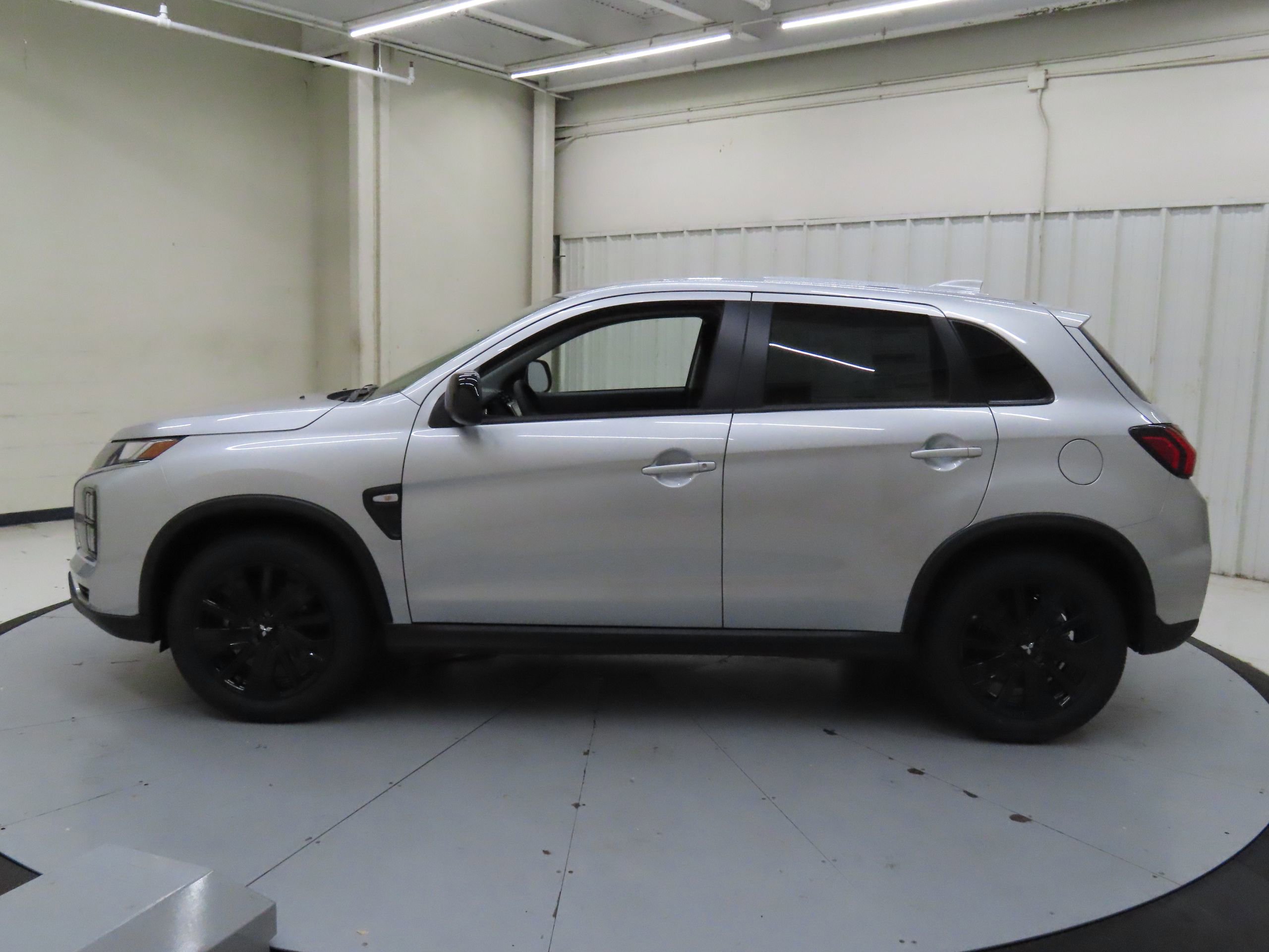 New 2025 Mitsubishi Outlander Sport LE image 3