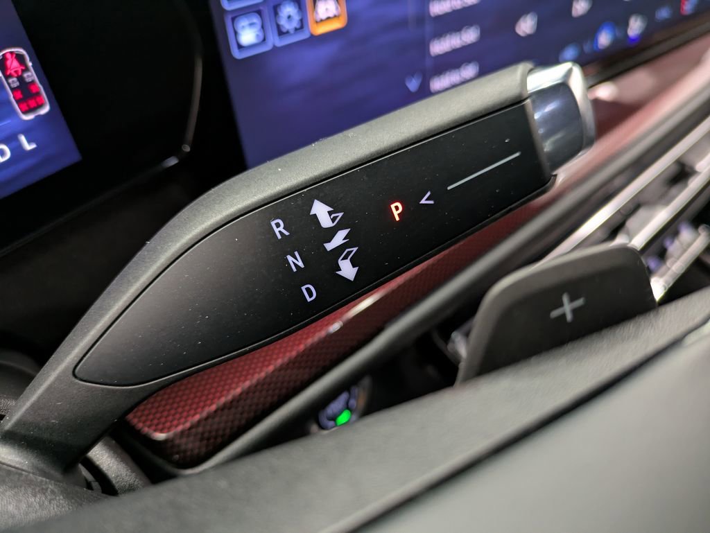 Used 2024 Chevrolet Traverse Z71 image 18