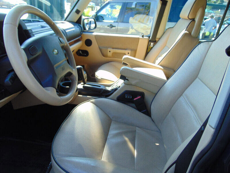 Used 2003 Land Rover Discovery SE image 22