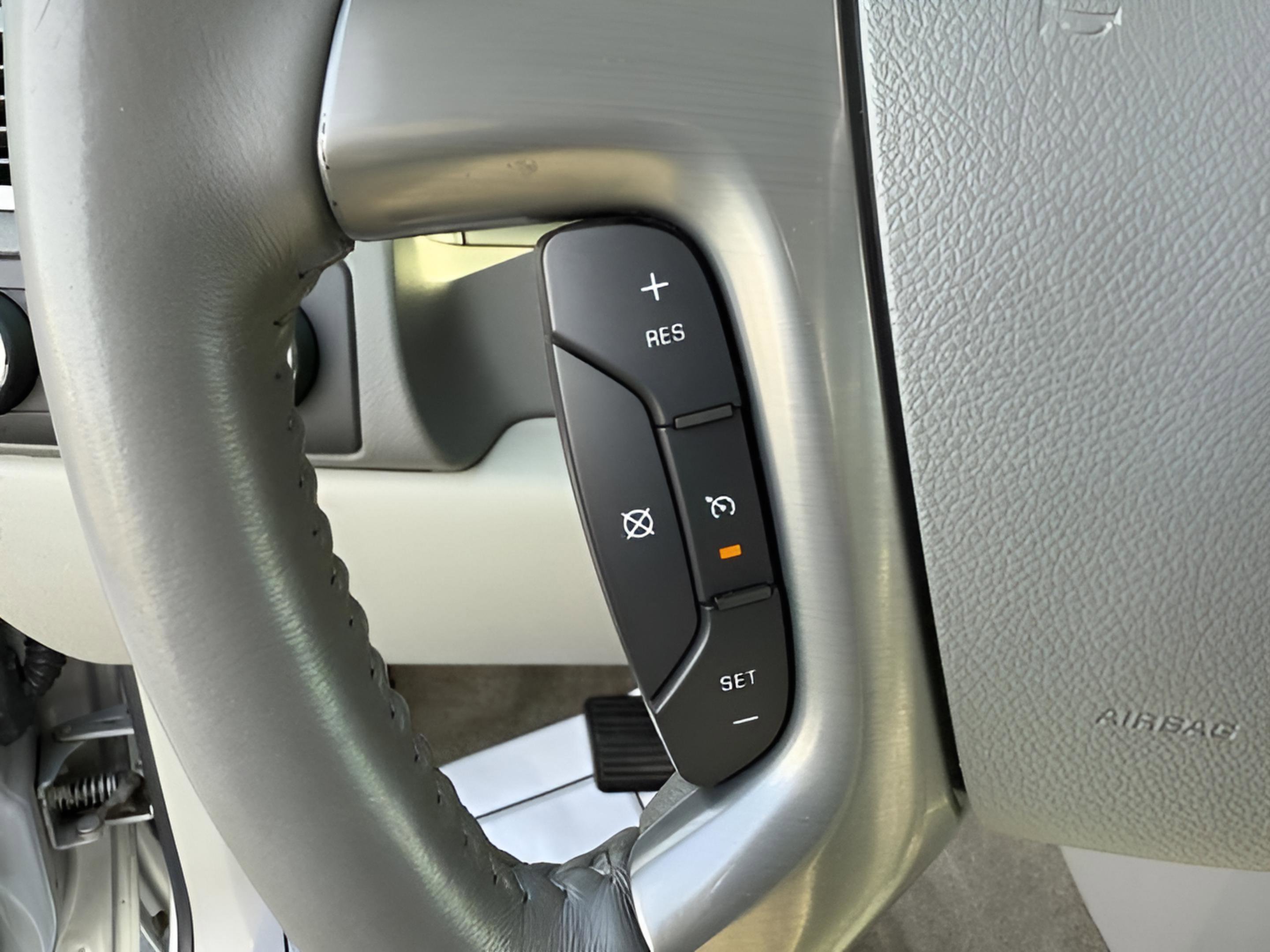 Used 2011 Chevrolet Tahoe LT w/ Luxury Package image 21