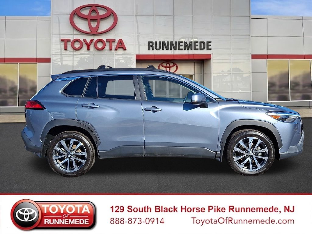 Certified 2023 Toyota Corolla Cross XLE w/ Convenience Package AWD/4WD image 7