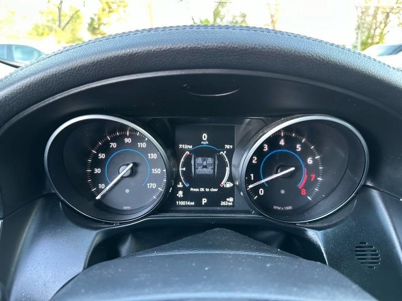 Used 2017 Jaguar XF Prestige AWD/4WD image 16