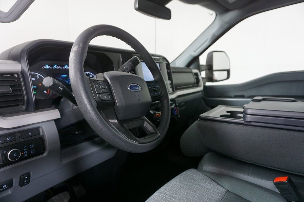 Used 2023 Ford F450 XLT w/ XLT Value Package image 27