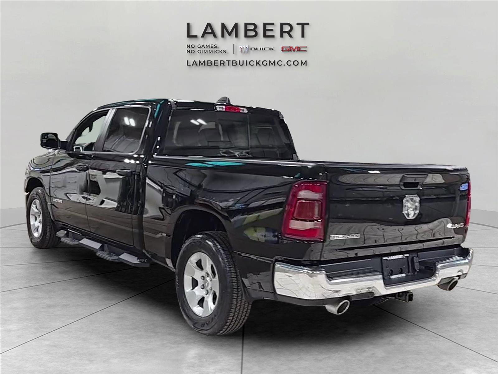 Used 2023 RAM 1500 Big Horn AWD/4WD image 3