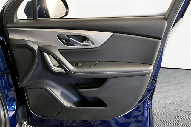 Used 2022 Chevrolet Blazer LT image 28